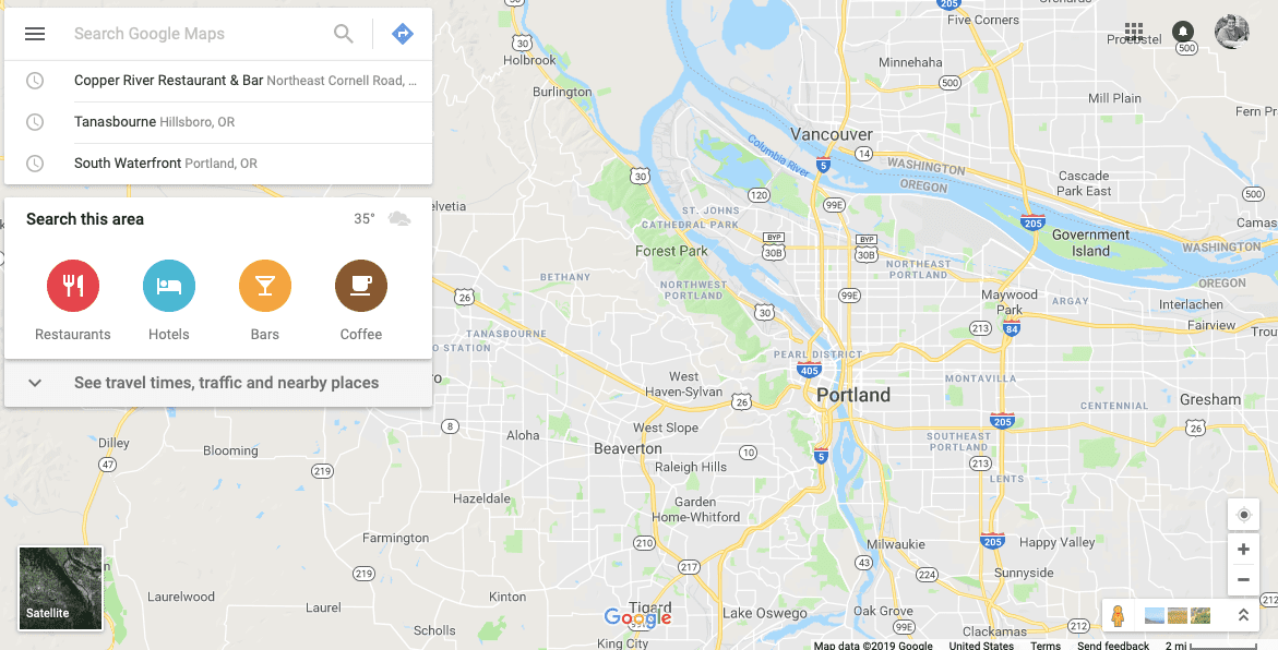 Снимок экрана главного экрана Карт Google на рабочем столе