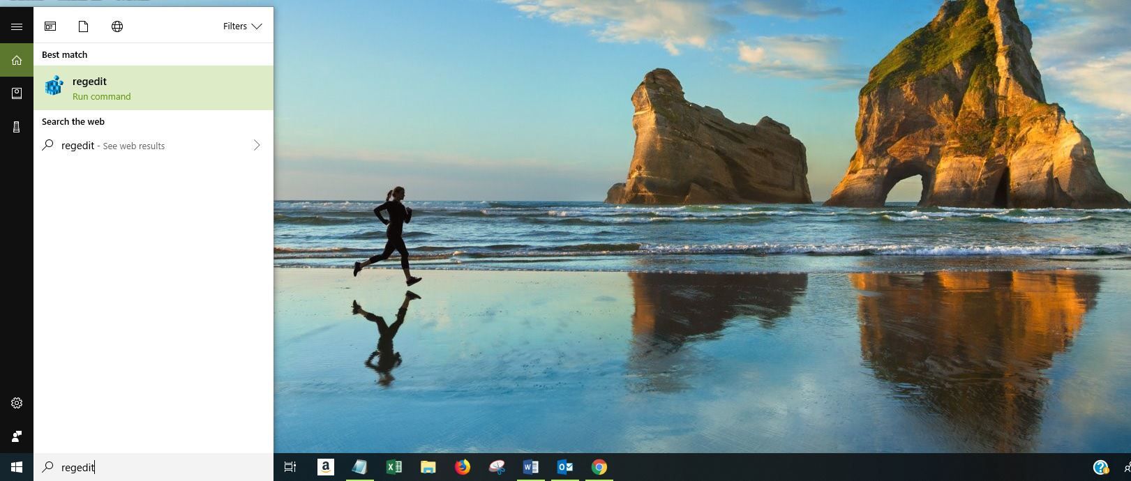 Снимок экрана regedit в окне поиска в Windows 10